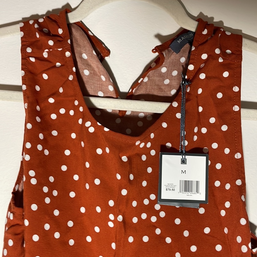 Medium nwt asymmetrical top